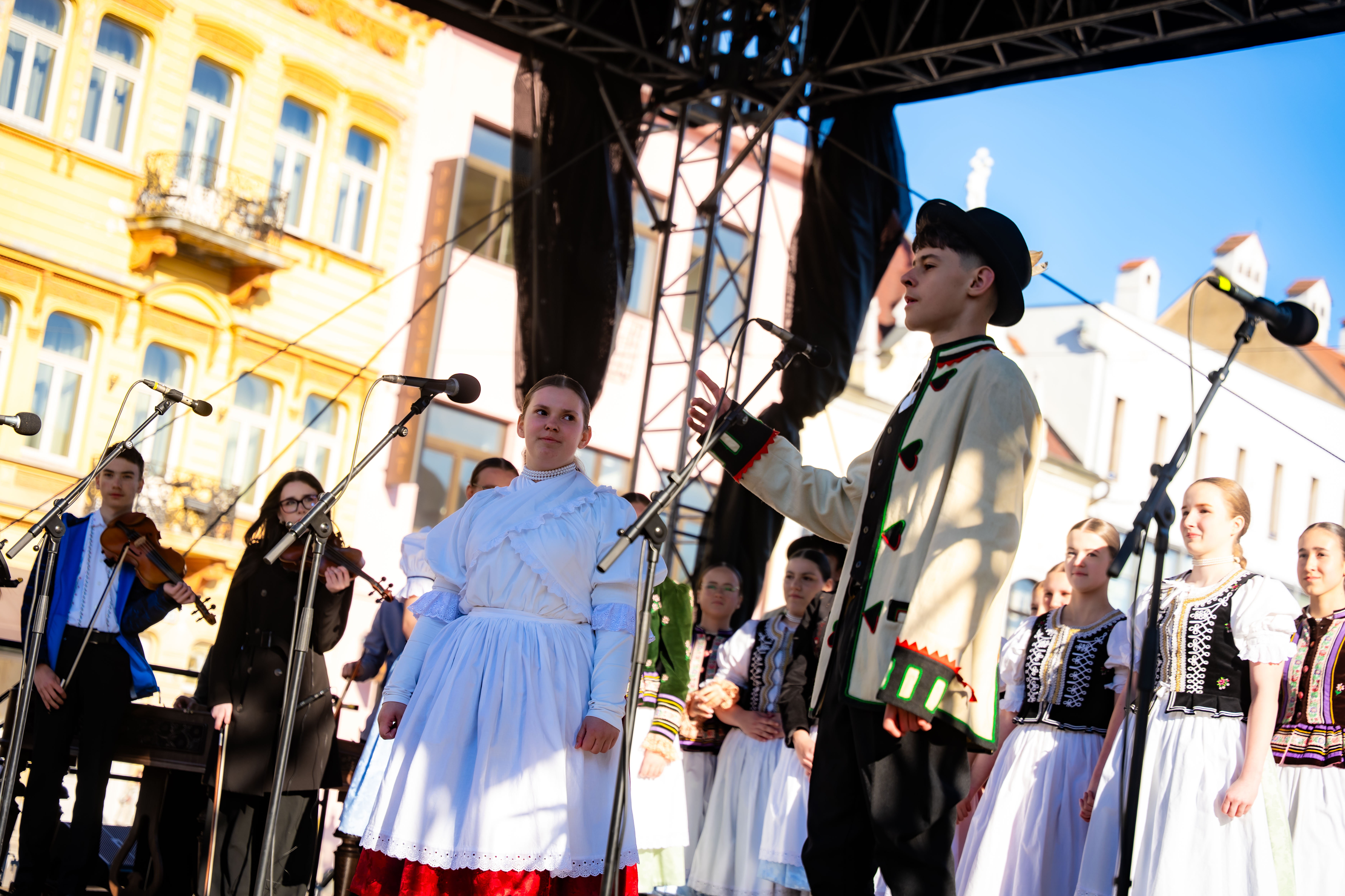 Oslavy Dna mesta Kosice - Stavanie maja-1-78